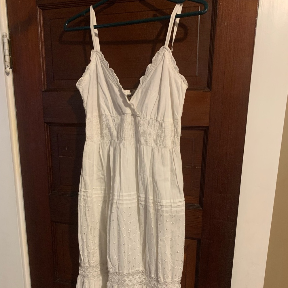 Very summer cute dress worn twice.